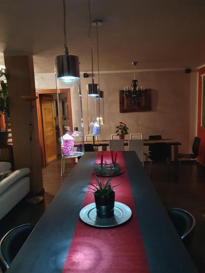 Villa La Tour Нюс Екстер'єр фото