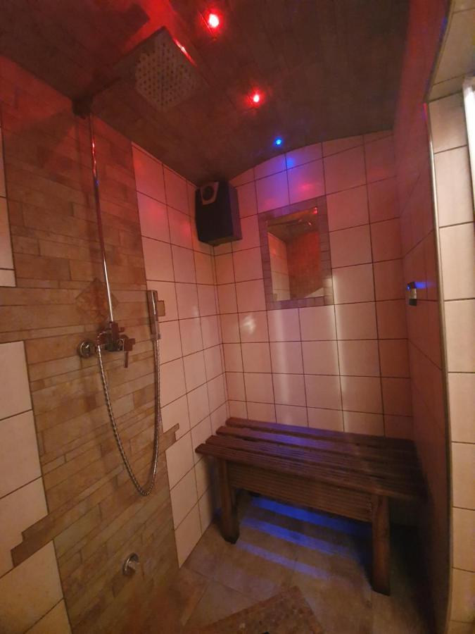Villa La Tour Нюс Екстер'єр фото