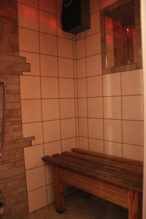 Villa La Tour Нюс Екстер'єр фото